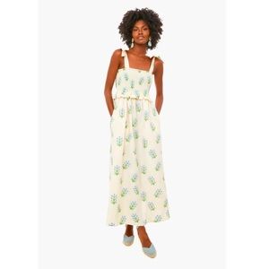 Wildflower Embroidered Alessandra Dress
TUCKERNUCK